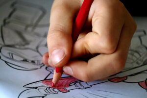子供 塗り絵の楽しさと効果